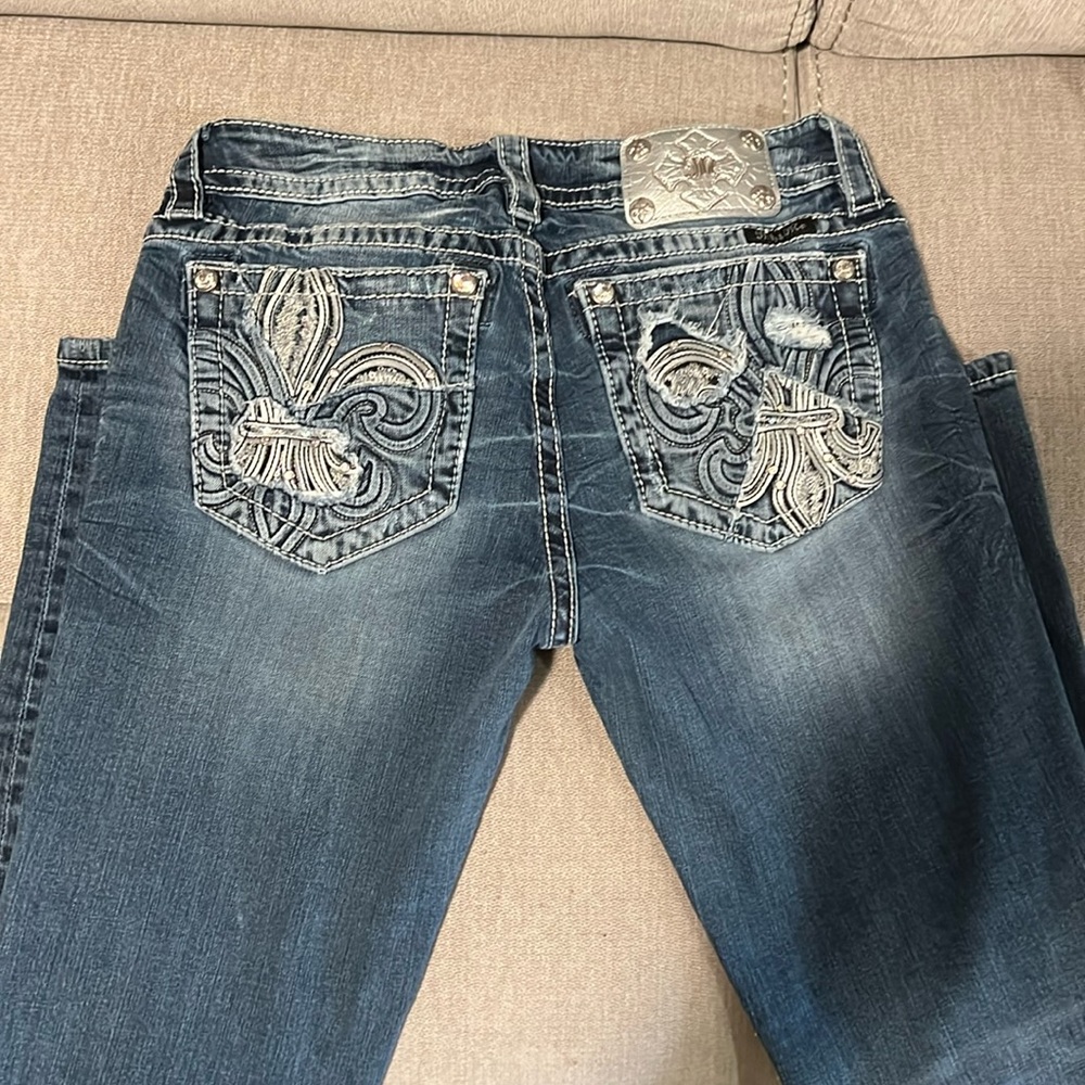 Miss me size 29 signature skinny, low waisted